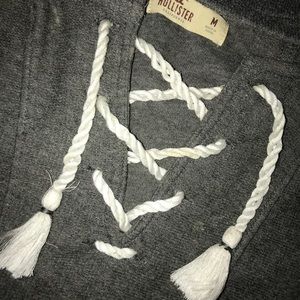 Loss fit grey sweatshirt will keep you in style